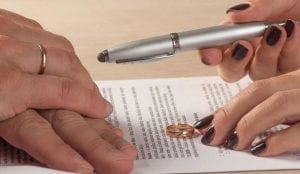 Boşanma Davası Dilekçesi Nasıl Yazılır?